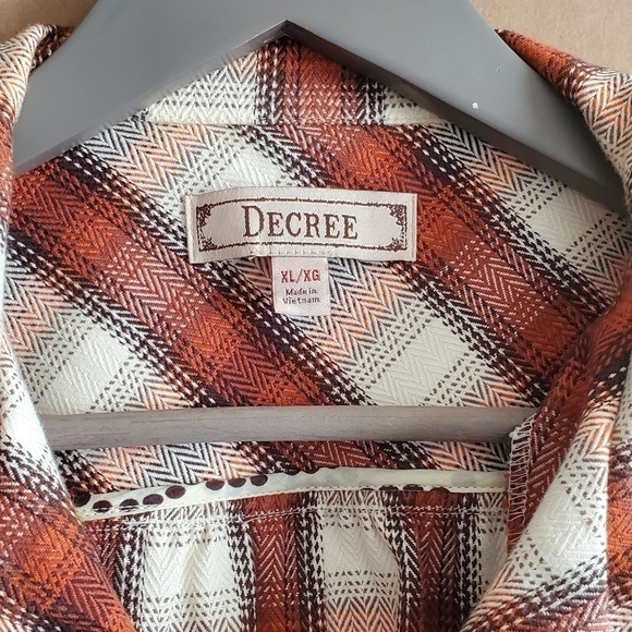 Decree cropped shrug/jacket - Picture 4 of 5